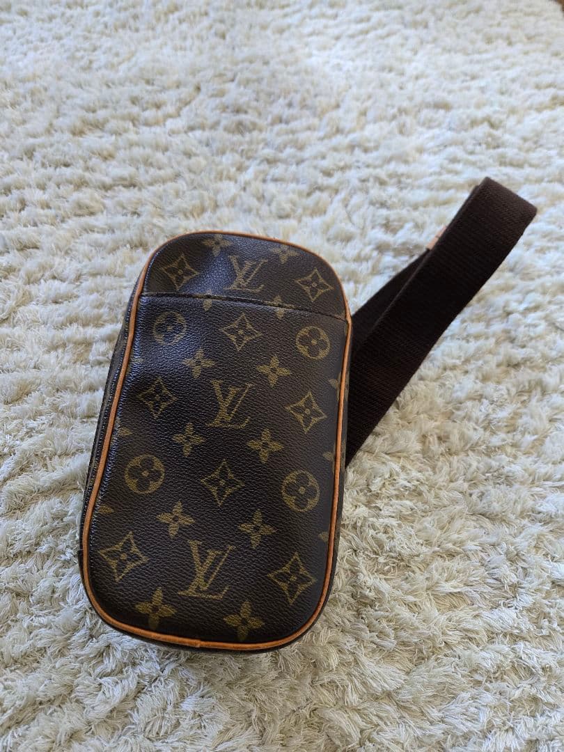 店舗購入　美品　ルイヴィトン　ポシェットガンジュ　モノグラム　ボディバッグ