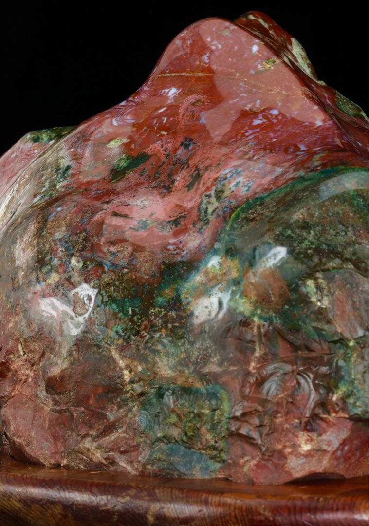 越*ニ様 【希少・美石】佐渡 五色石 水石 原石 鑑賞石 台座付 44.6kg