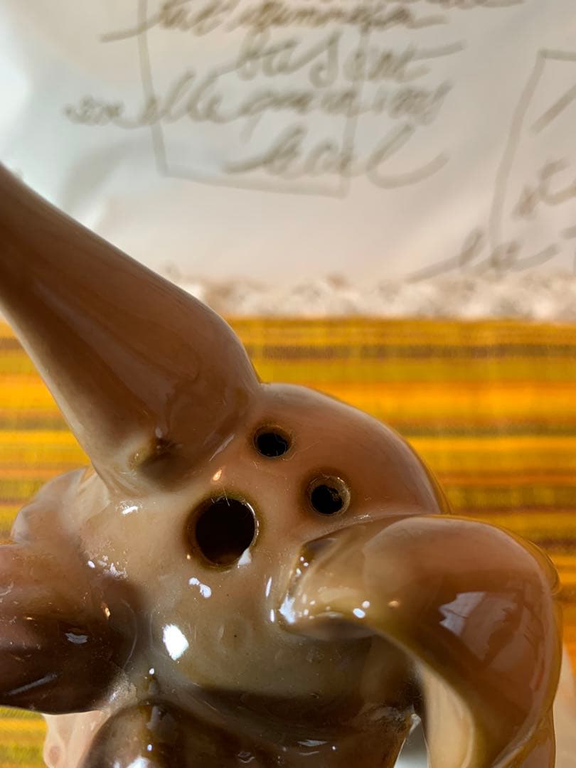 ドイツ製　ビンテージ雑貨　陶器の電気アロマ装置。可愛いわんちゃんが光って匂う！