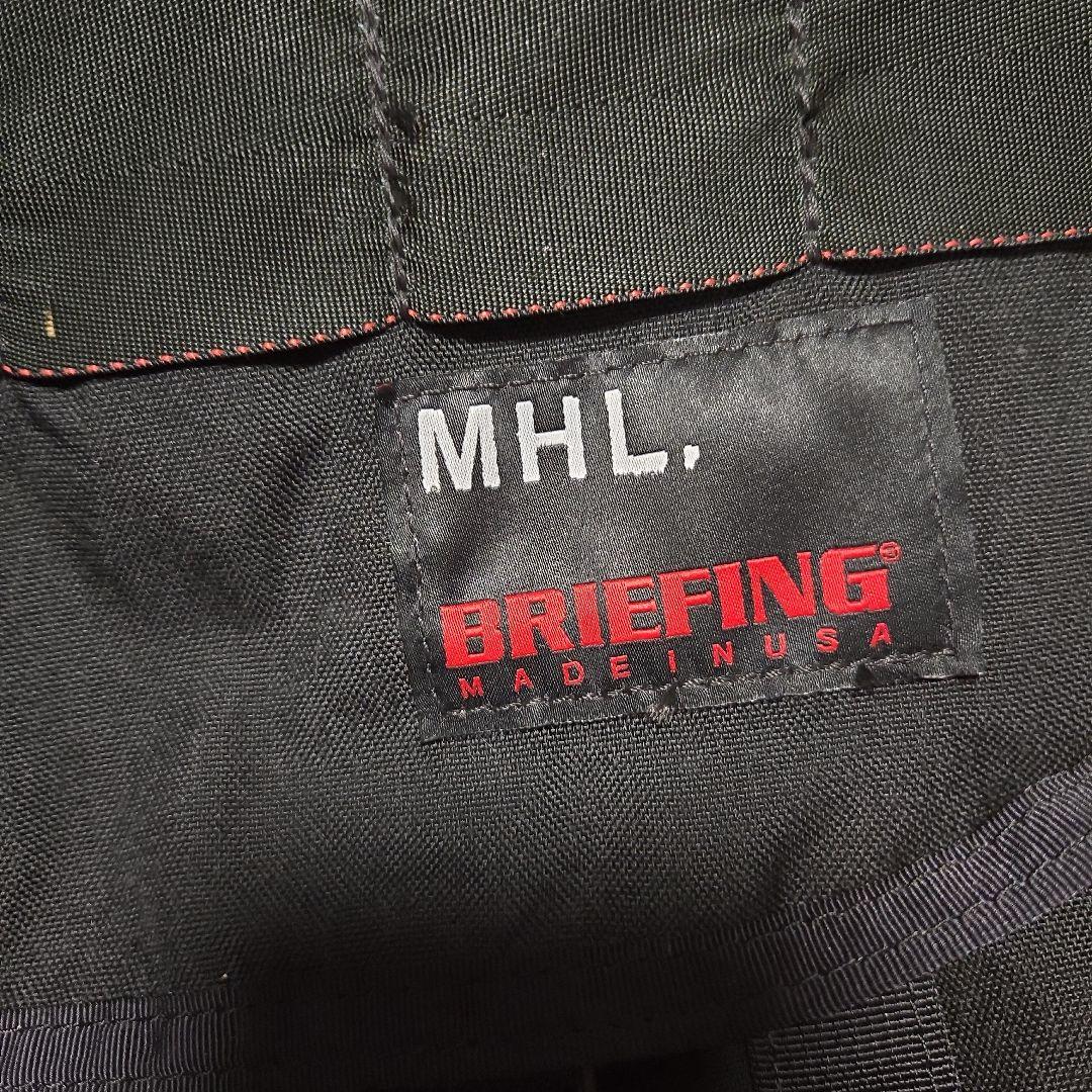 マーガレットハウエル ブリーフィング　コラボメッセンジャーバック