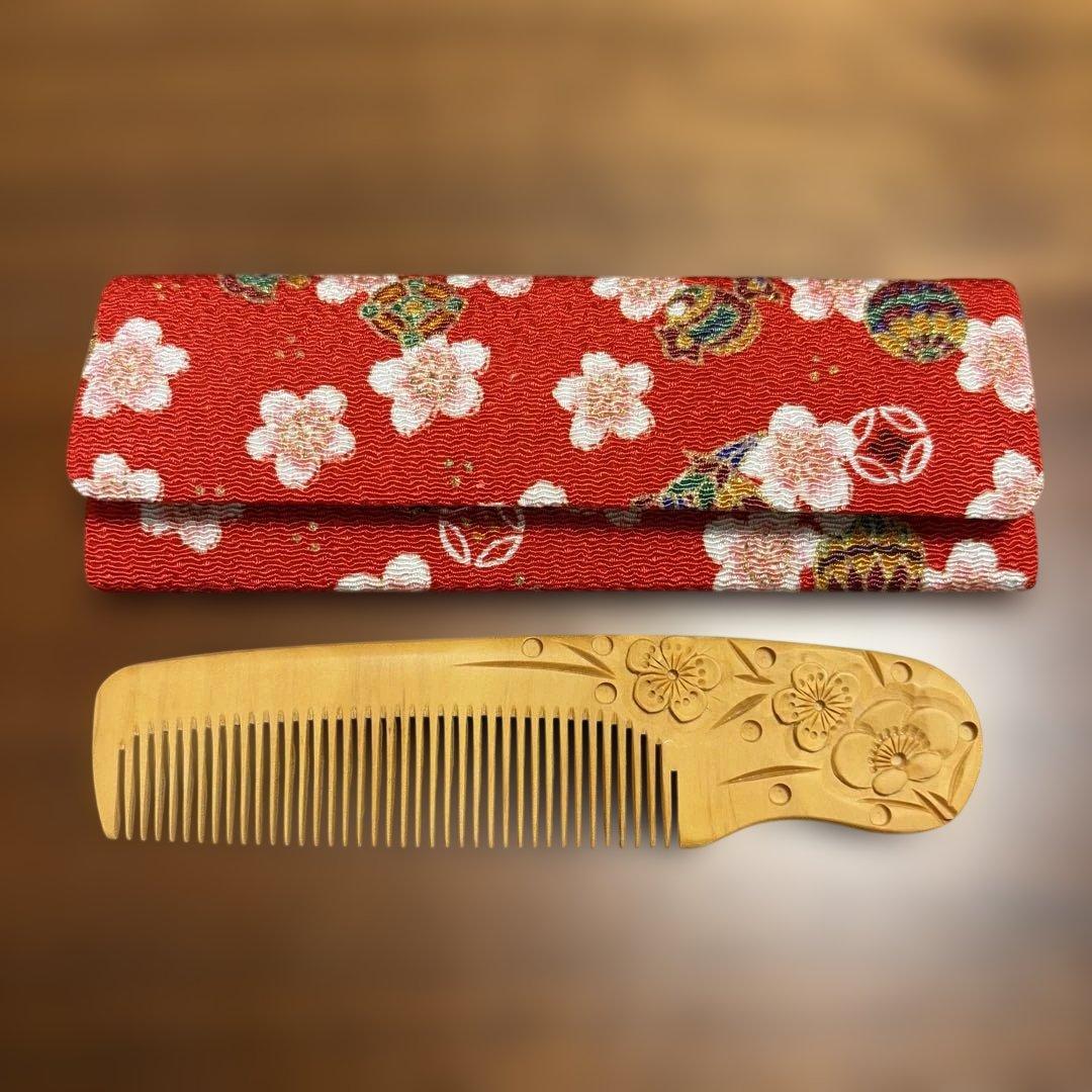 十三や　つげぐし　つげ櫛　専用ケース付き 梅 彫