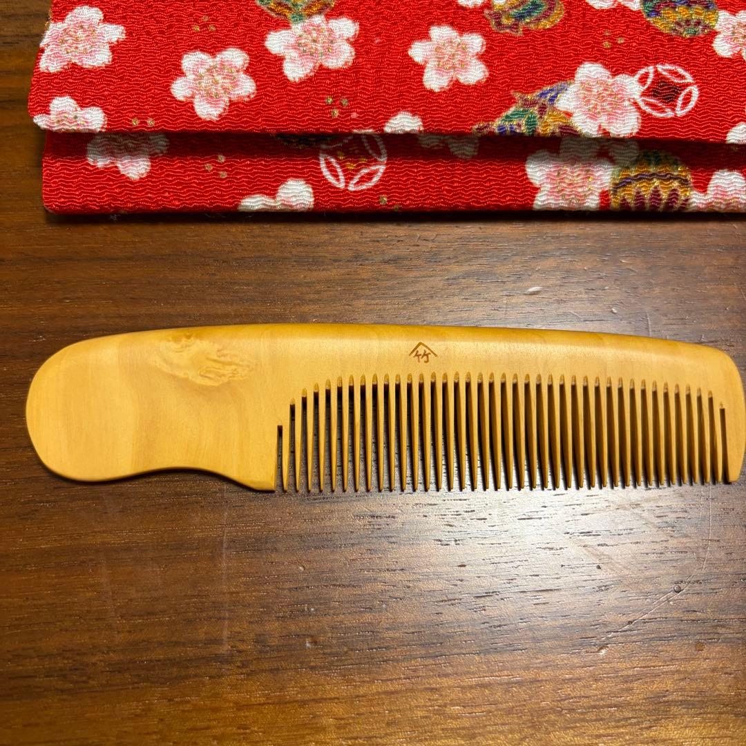 十三や　つげぐし　つげ櫛　専用ケース付き 梅 彫