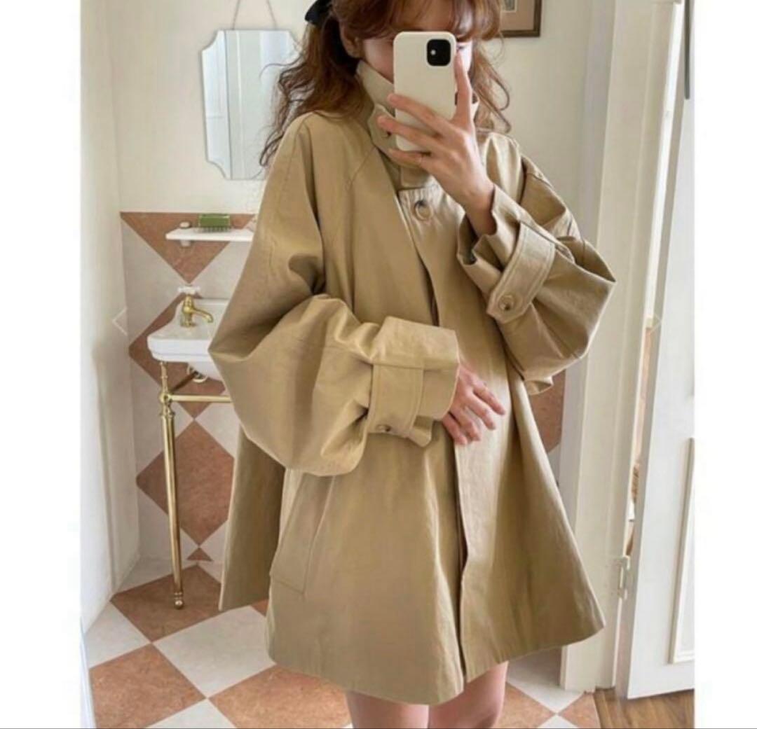 Samoyed ポンチョトレンチコート