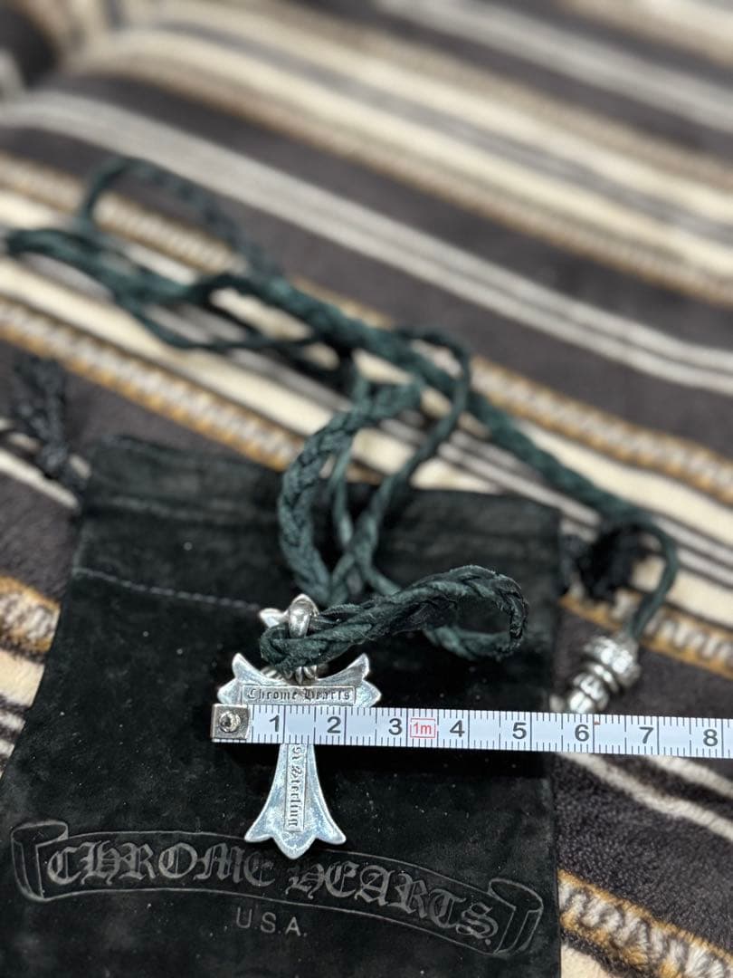 あ*く様 CHROME HEARTS スモール CHクロス レザーとピアス