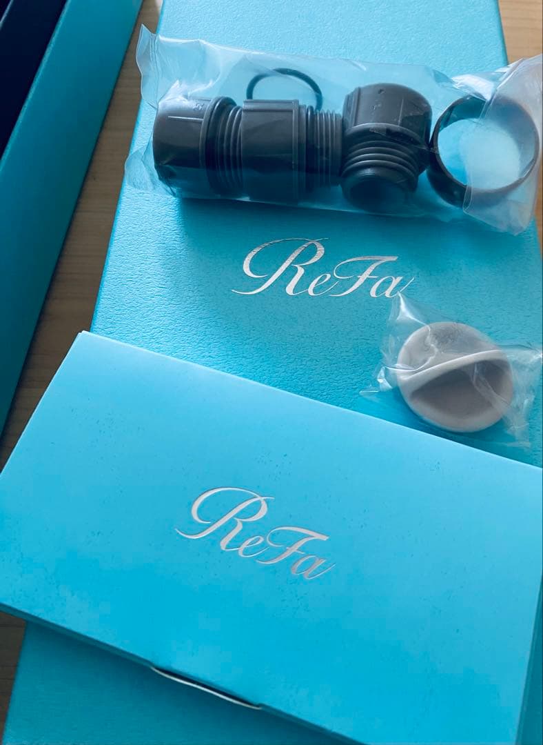 正規品リファファインバブルピュアブラック　ギャランティーカードあり