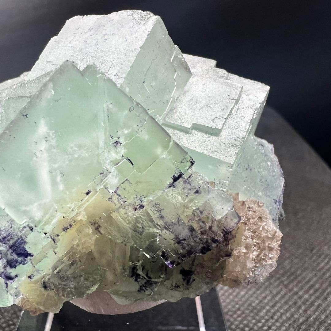 北京産　「瓶覗色（かめのぞきいろ）」フローライト