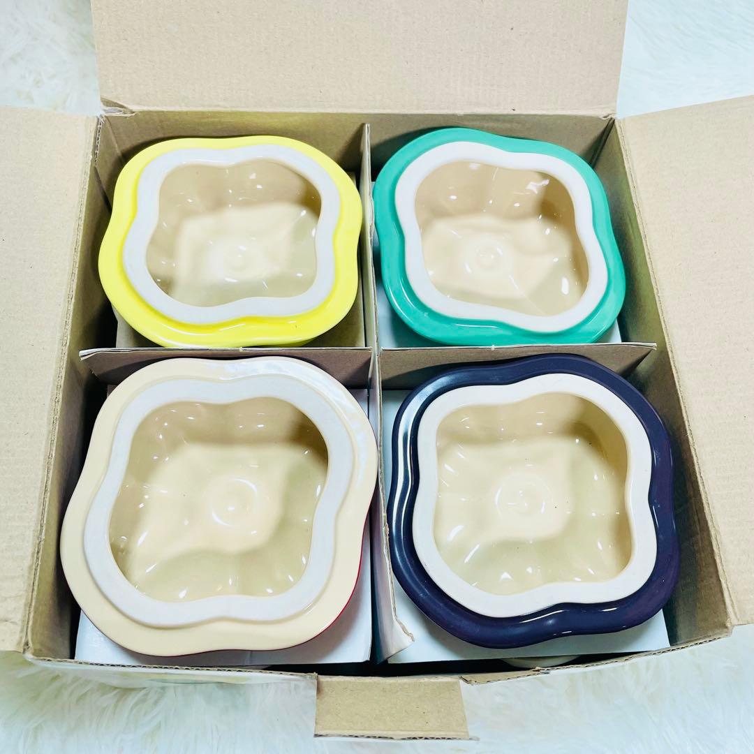 箱付き未使用品　ル・クルーゼ　パプリカ　ココットミニ　4個セット