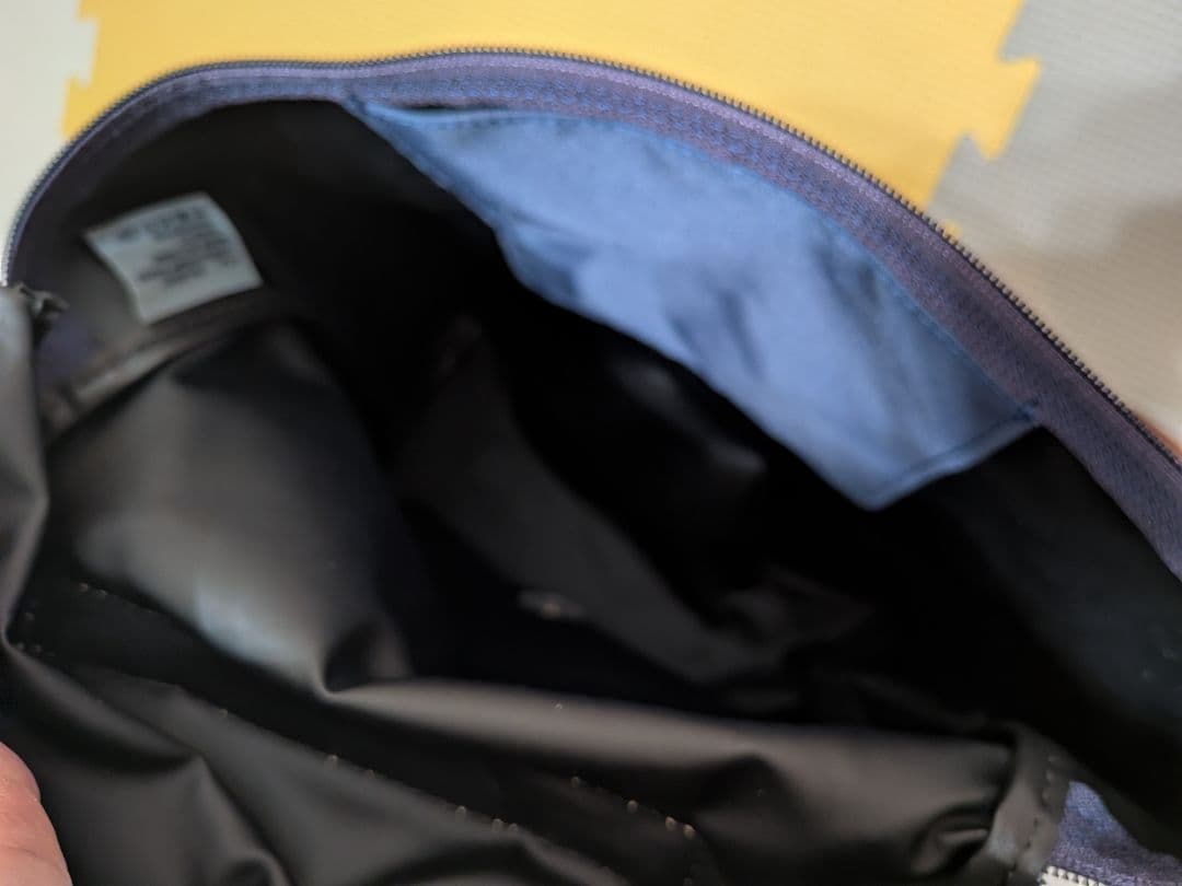 Yuna　ロンシャン　　リュック　ネイビー