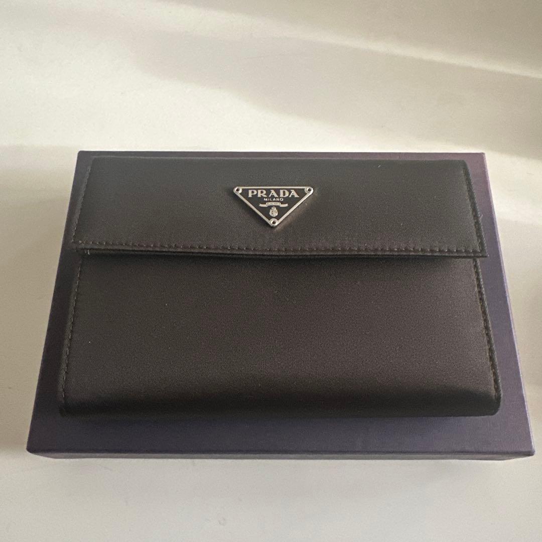 専用PRADA レザー三つ折り財布