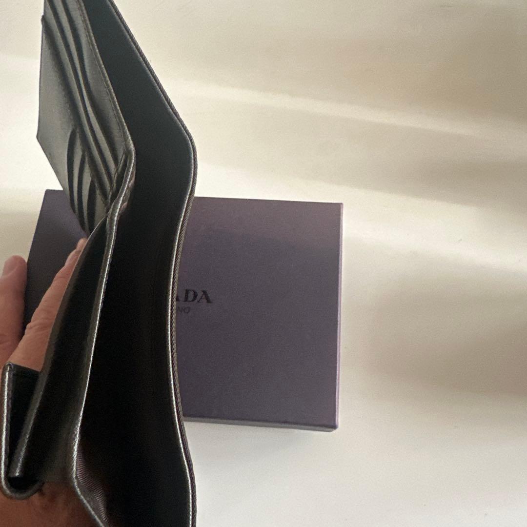 専用PRADA レザー三つ折り財布