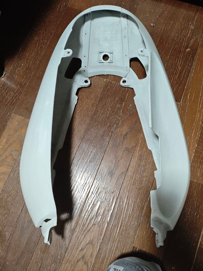 ホンダ　ホーネット250 テールカウル