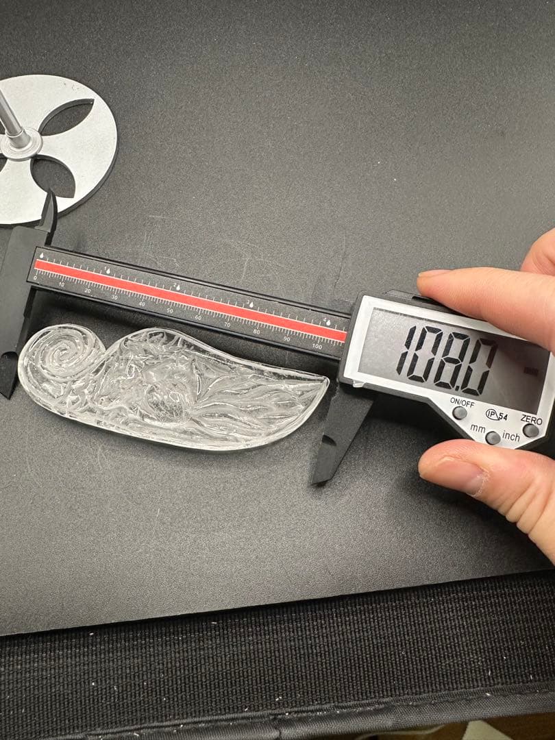 水晶　翼の置きもの（九尾）