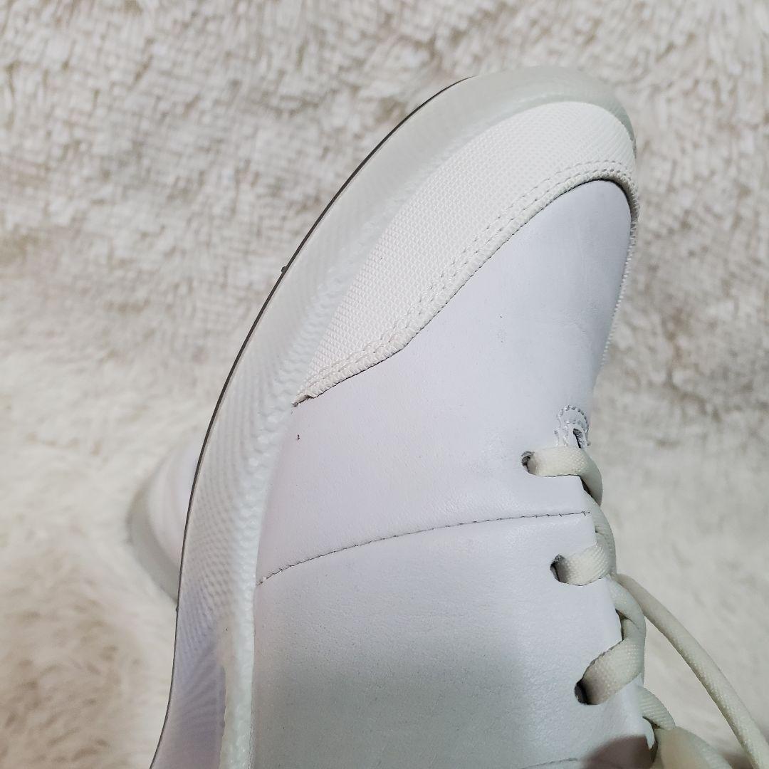 【試着のみ】ecco　ゴルフシューズ　バイオム　スパイクレス　24cm　ホワイト