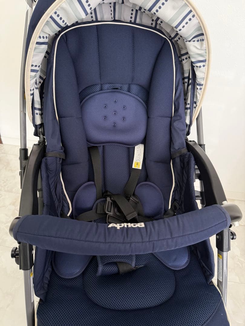 【美品】Aprica アップリカ ベビーカー ラクーナクッション ネイビー
