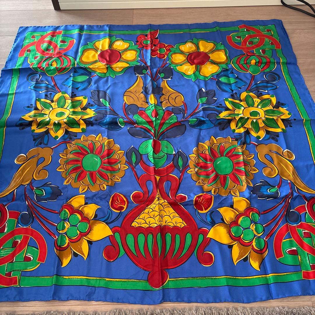 CHANEL 花柄 シルクスカーフ