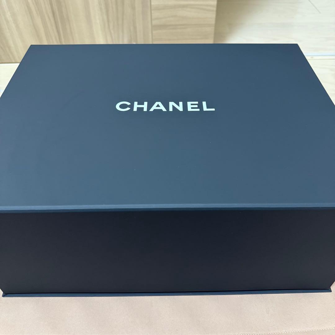 CHANEL ギフト 箱