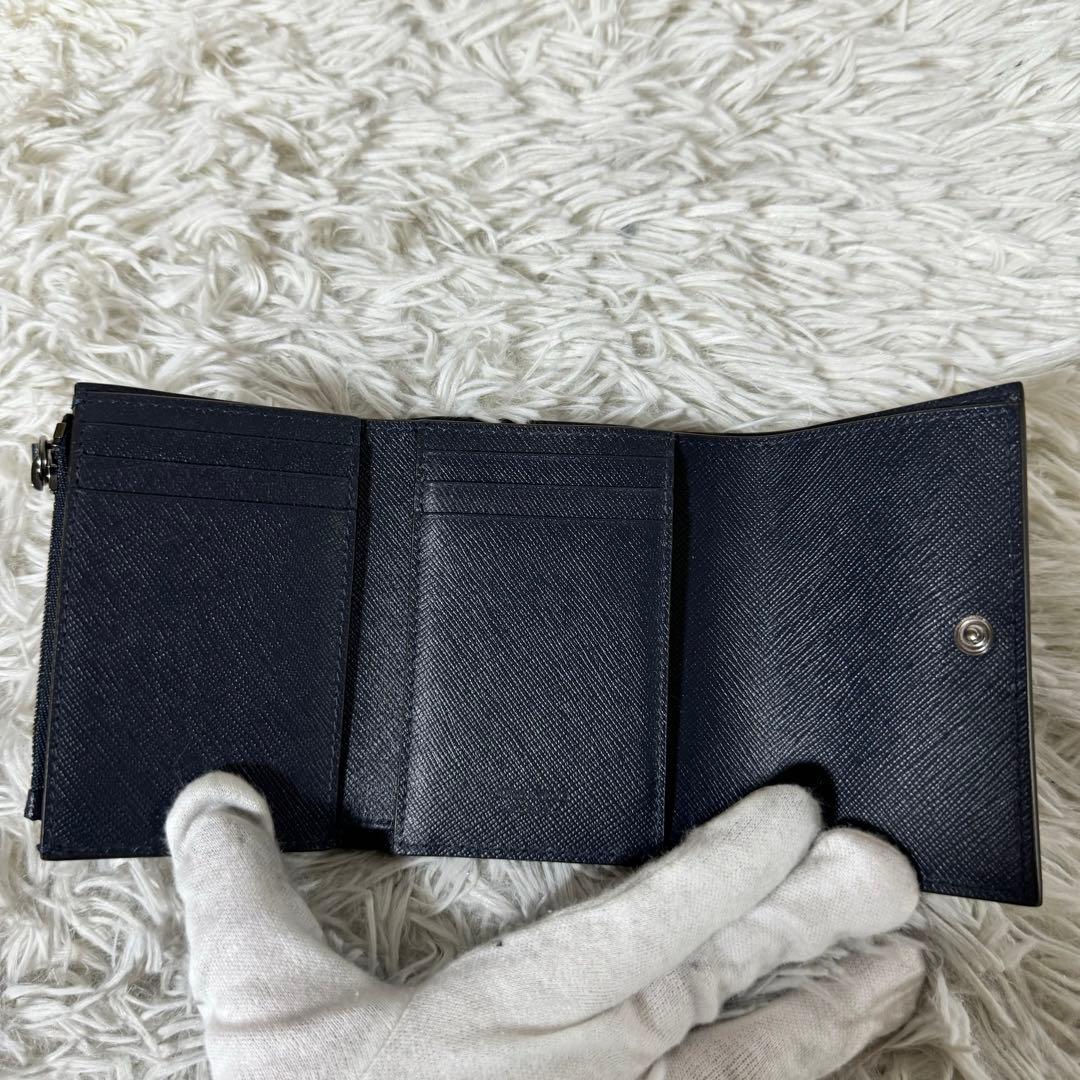新品未使用✨JIMMY CHOO ジミーチュウ　三つ折り財布　RAIN レイン