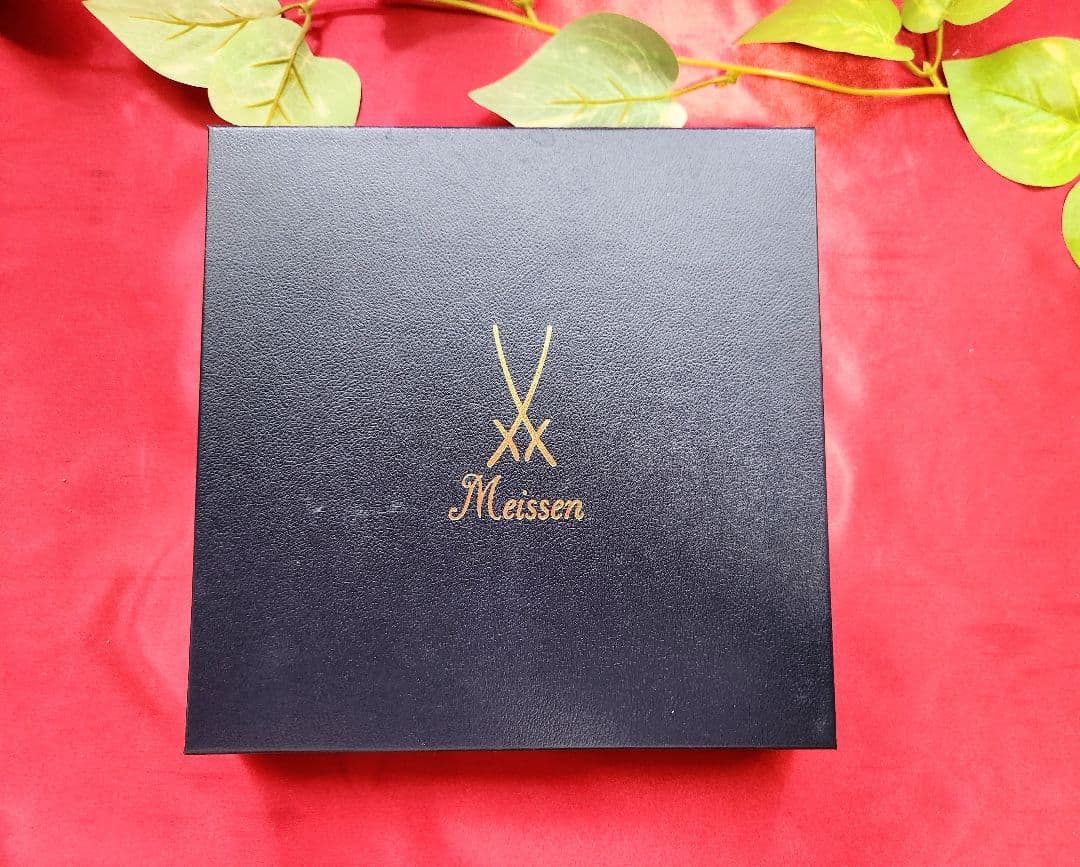 Meissen【美品箱栞付】2005年イヤープレート陽気なピアノ鶏　飾り皿　干支