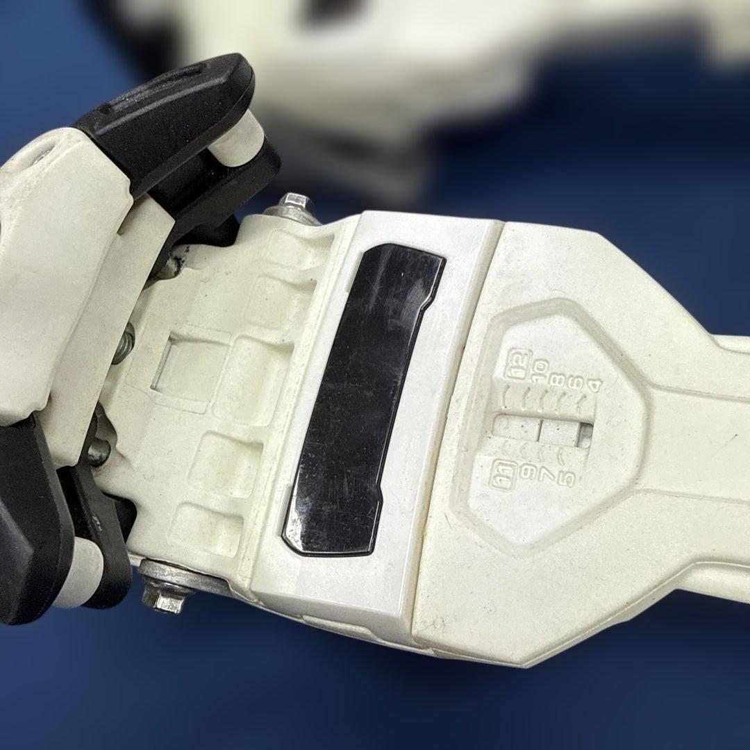 チロリア　Ambition12 スキービンディング