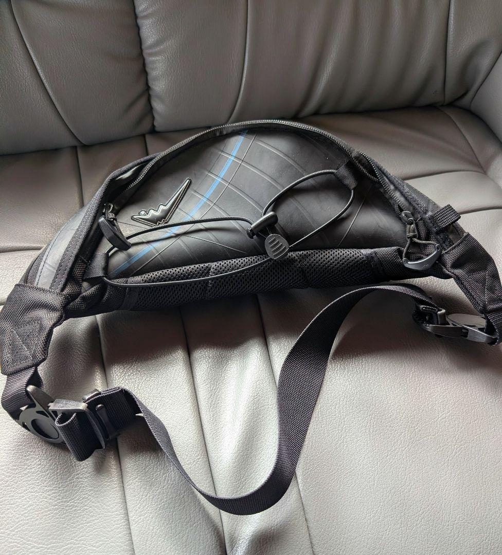 限定　クシタニ　SEAL コラボウエストバッグ 防水仕様