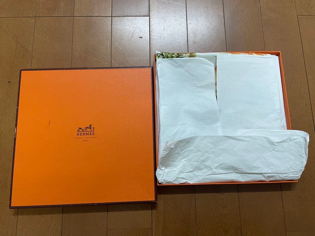 ②未使用 エルメス カレ90 花柄 スカーフ 箱付き
