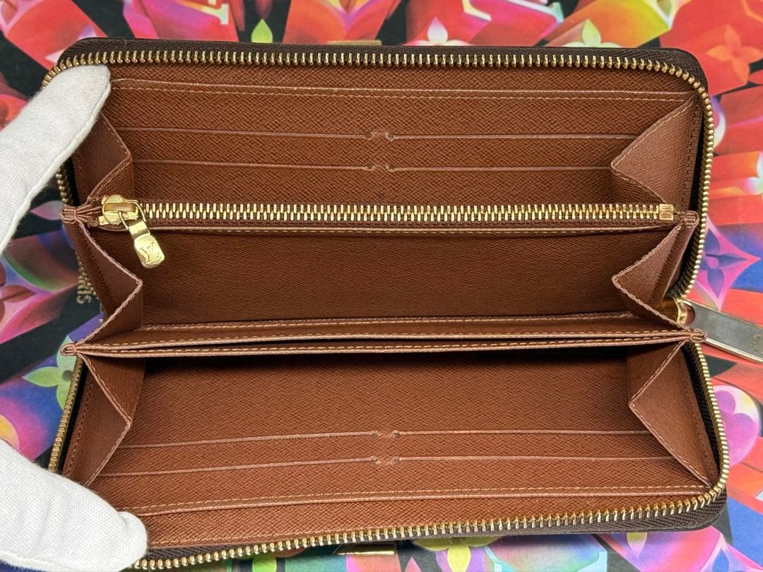 LOUIS VUITTONルイヴィトン　ジッピーウォレット長財布