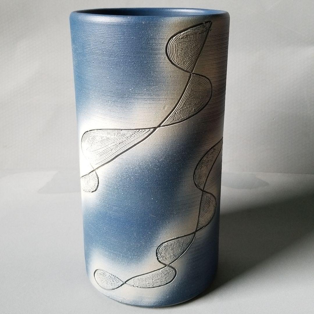 信楽焼傘立て  淡肌レリーフ 高さ４７cm