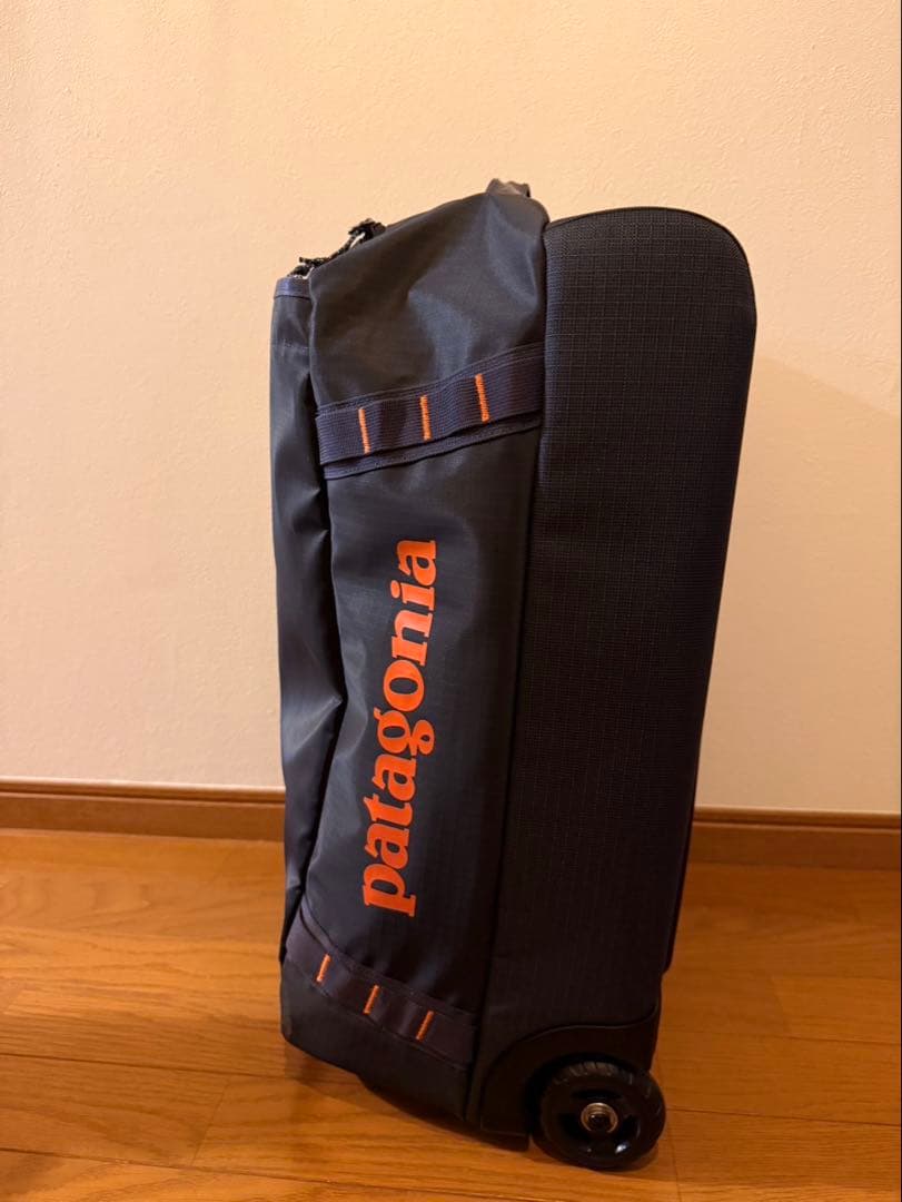 patagonia キャリーカート ブラック