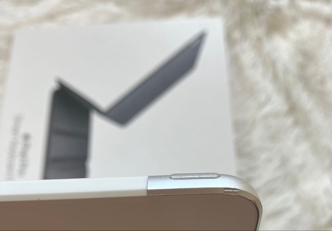 【完動品】iPad 第5世代 32GB SIMフリー 【すぐ発送】【付属品】