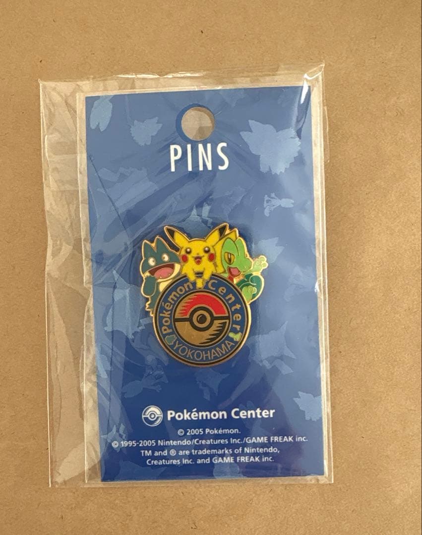 ポケモン★ポケモンセンターヨコハマ★ピンバッジ2005