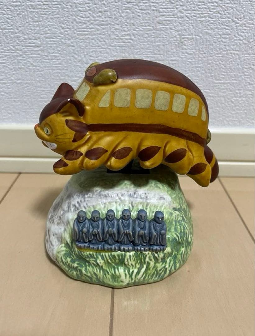 となりのトトロ　ネコバス　オルゴール　置物