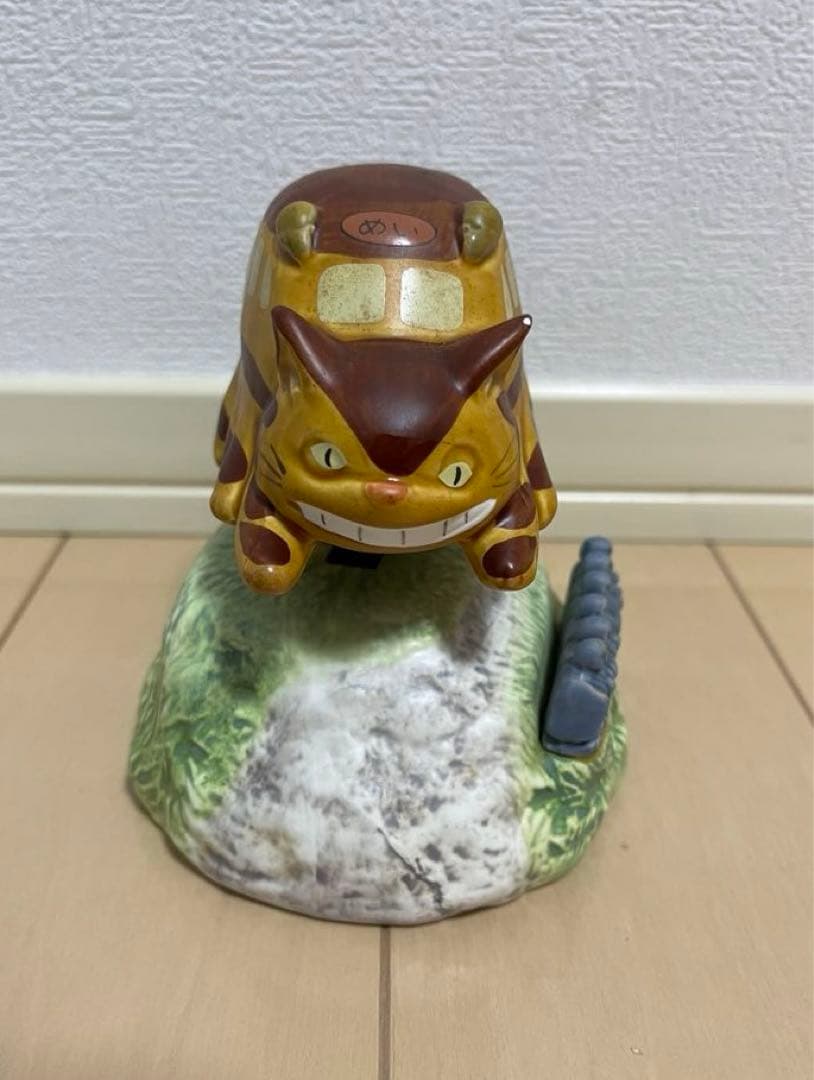 となりのトトロ　ネコバス　オルゴール　置物
