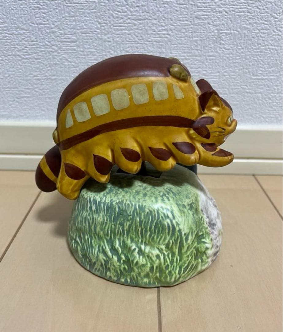 となりのトトロ　ネコバス　オルゴール　置物