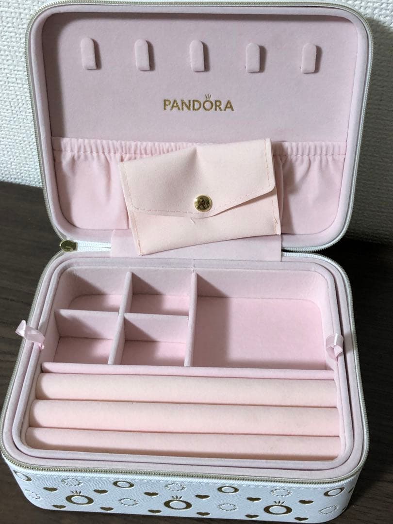 【正規品】PANDORA ジュエリーボックス(ホワイト)数量限定品