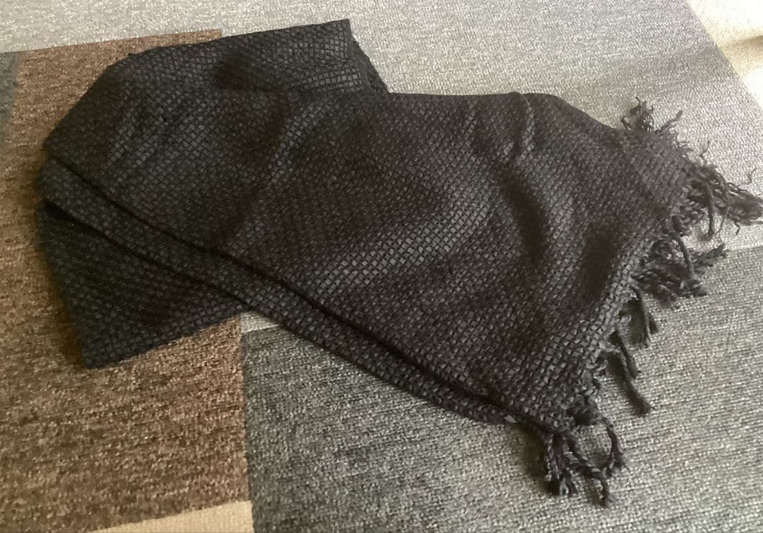 ISSEY MIYAKE ブラック リボン織 ストール