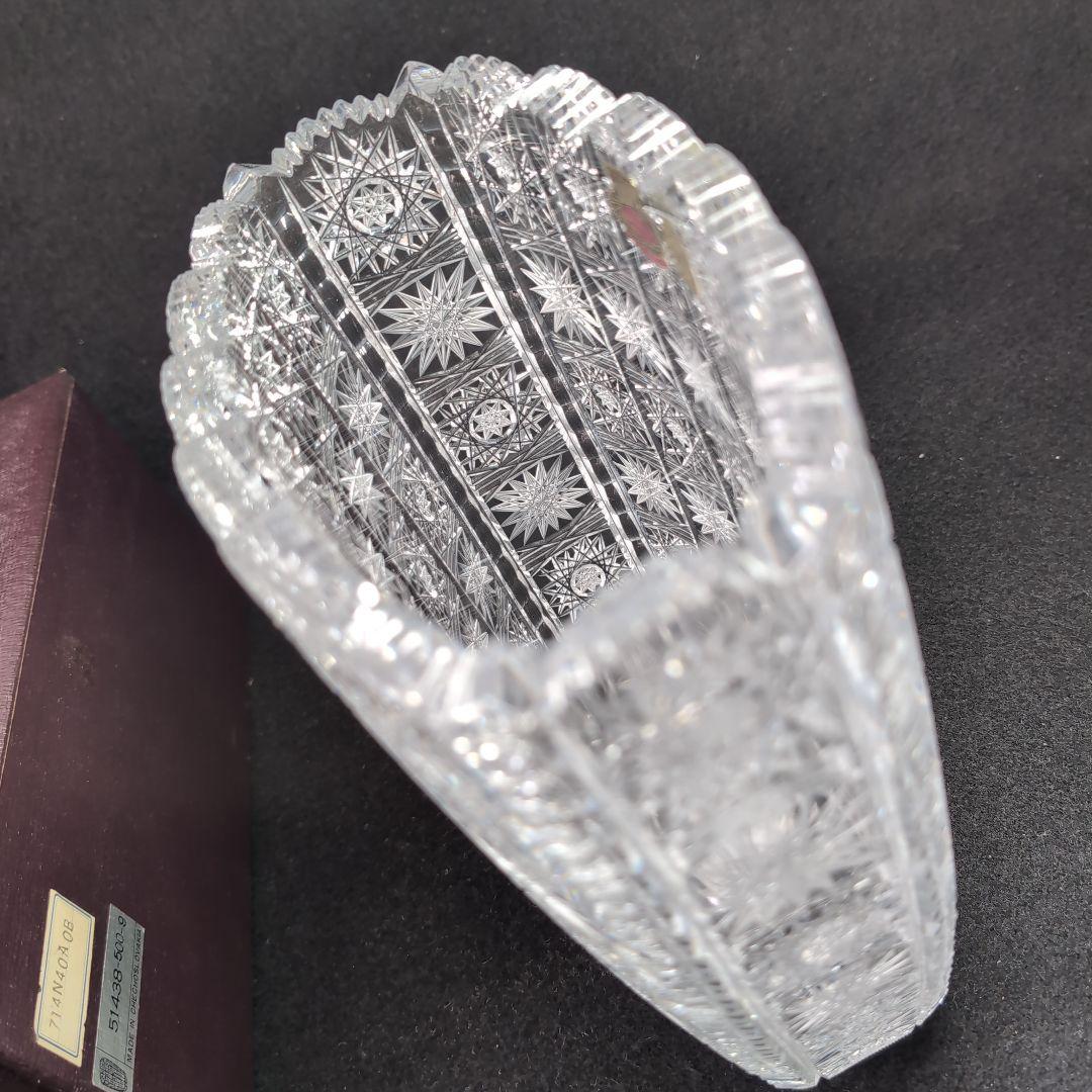 【ボヘミア】高級クリスタルガラス　フラワーベース　500PKデザインピンクラベル