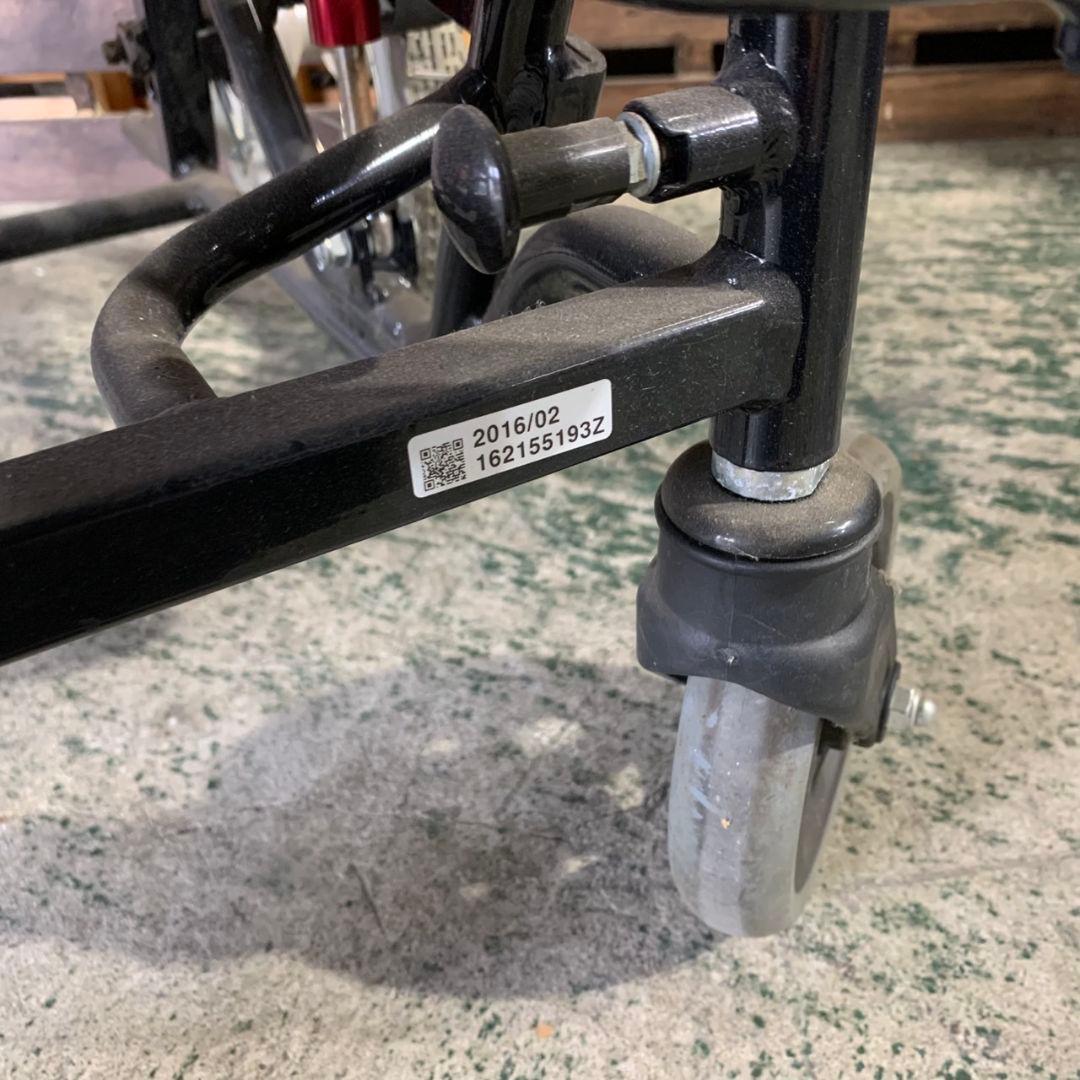 J063 カワムラサイクル チルトリクライニング 車椅子