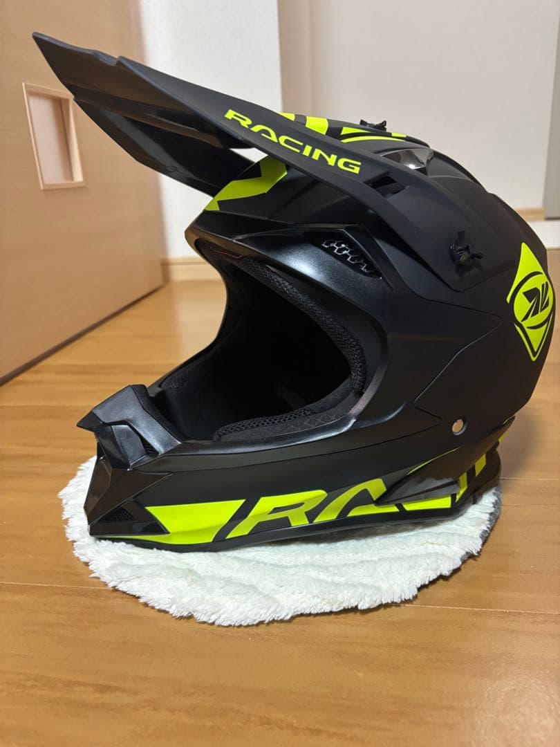 ATV オフロードヘルメット　新品・未使用　即日発送可