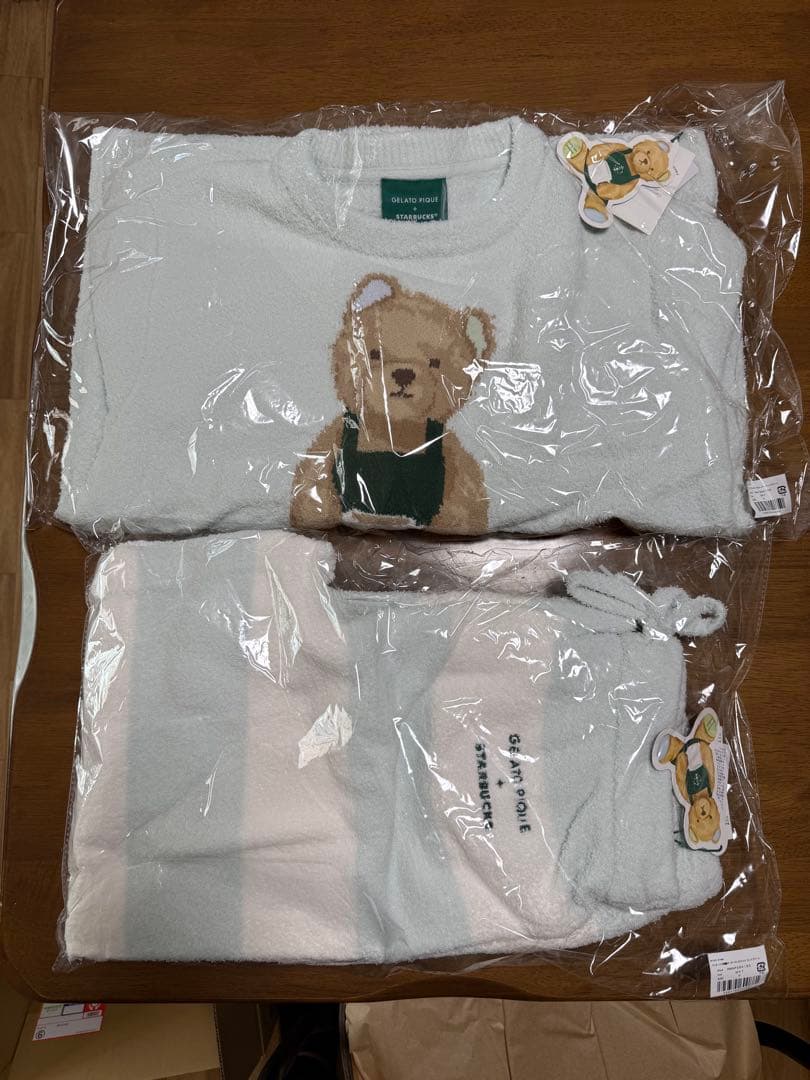 明日まで最安値　GELATO PIQUE STARBUCKS パジャマセット