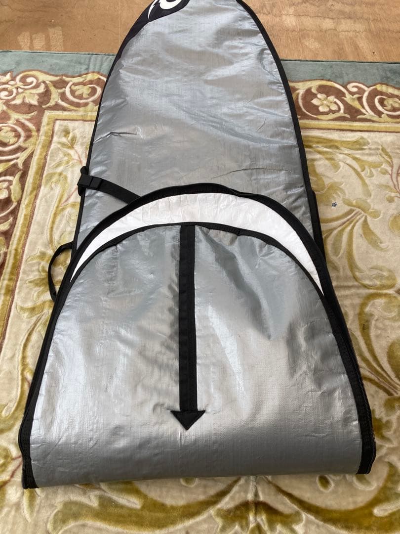 美品リップカール　ミッドレングス　ハードケース　7'6\" サーフボードケース