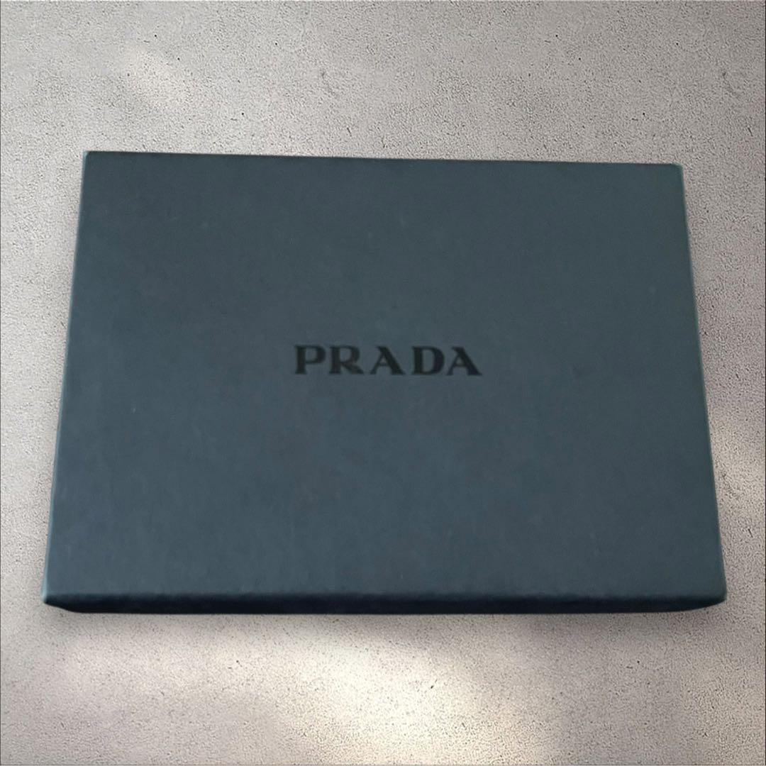 PRADA キーケース 箱付き ブラック 高級感 美品