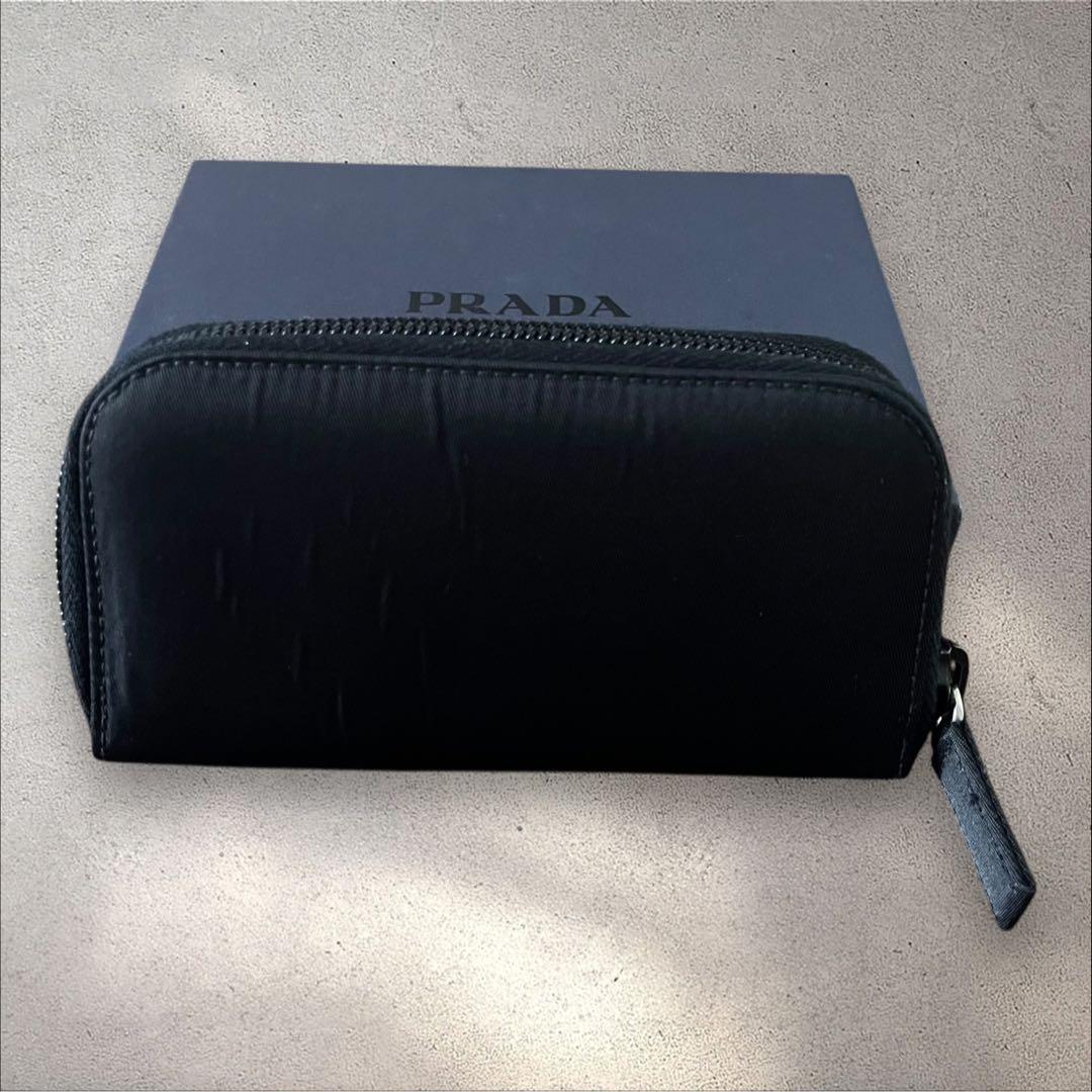 PRADA キーケース 箱付き ブラック 高級感 美品