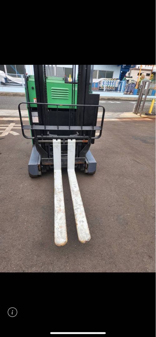 2024年トヨタリーチバッテリーフォークリフト 稼働時間少ない1600時間