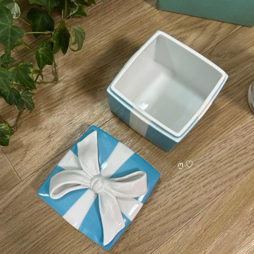 ティファニー　ブルーボウボックス　ラージ　プレゼントリボン　小物入れ　インテリア