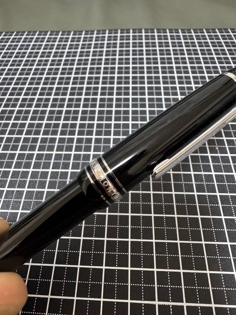 モンブラン　マイスターシュテュック　ボールペン