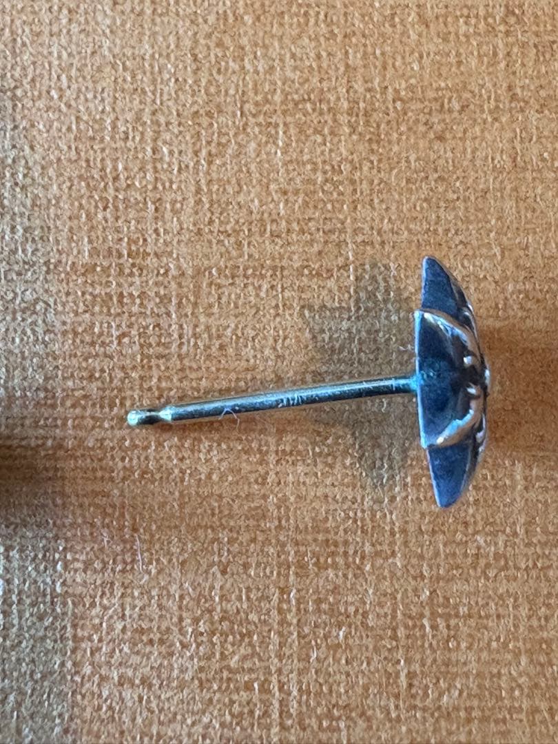 クロムハーツ　ピアス　スター