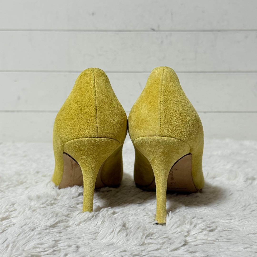 ⭐️未使用級⭐️　マノロブラニク　スエードパンプス　ポインテッドトゥ　イエロー