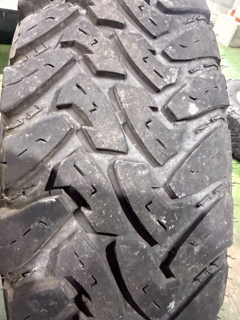 トーヨー オープンカントリーMT 235/85R16 ランクル70等 ナロー