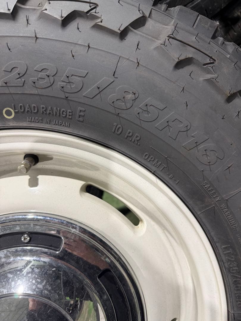 トーヨー オープンカントリーMT 235/85R16 ランクル70等 ナロー
