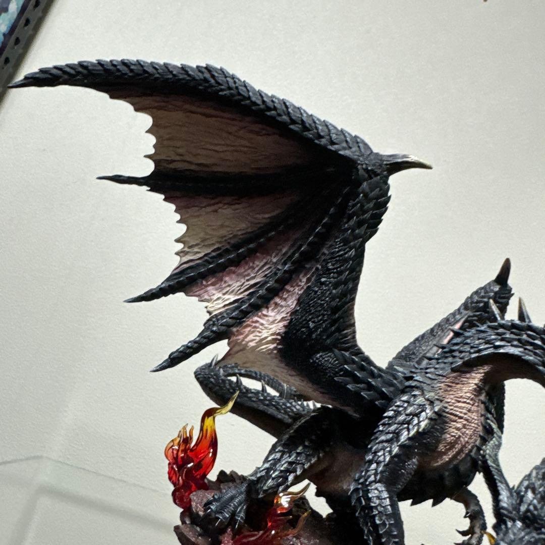 モンハン　ミラボレアス　フィギュア